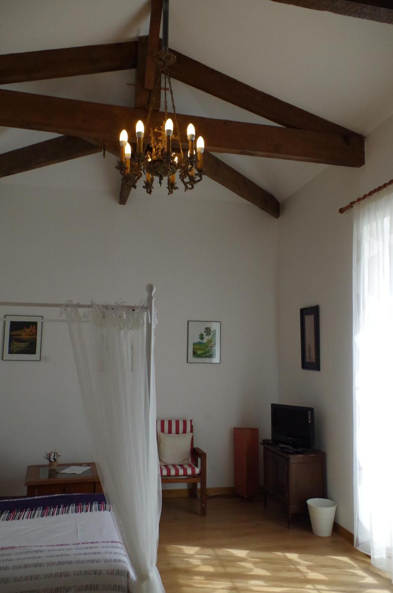Maison D'Hotes Le Cadran Solaire Courcelles  Экстерьер фото