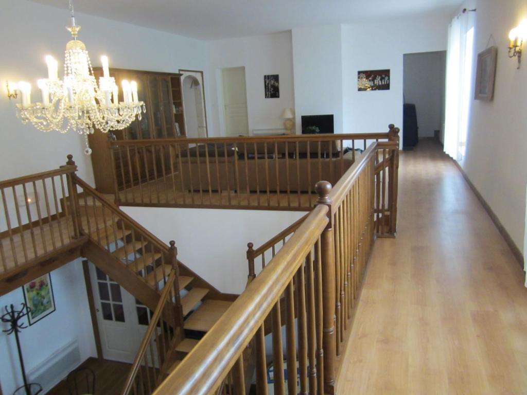 Maison D'Hotes Le Cadran Solaire Courcelles  Экстерьер фото